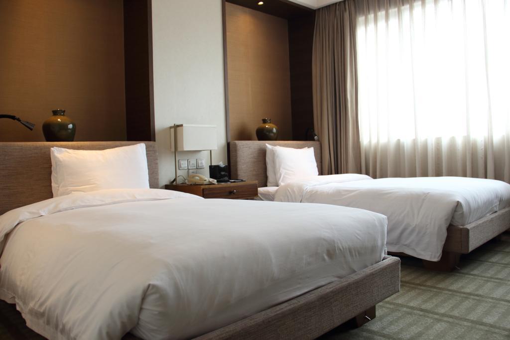 Harriway Hotel Чэнду Экстерьер фото