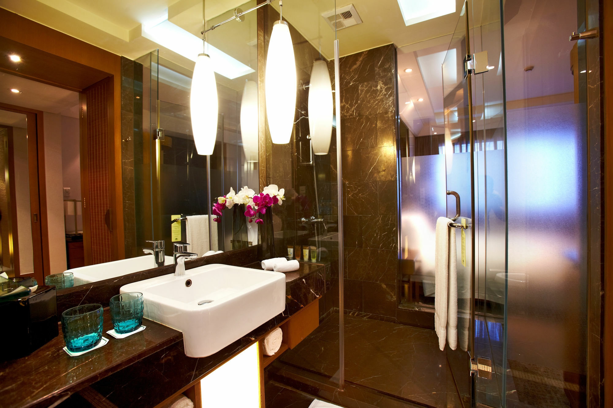Harriway Hotel Чэнду Экстерьер фото
