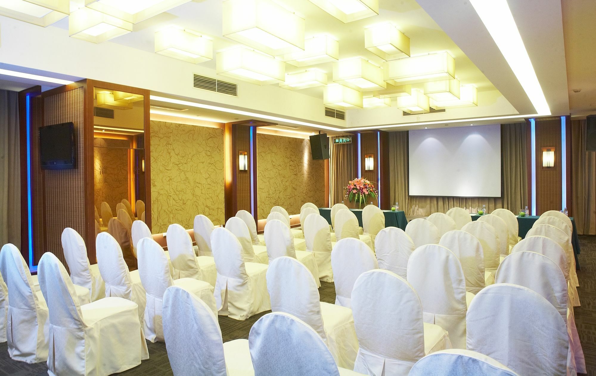 Harriway Hotel Чэнду Экстерьер фото